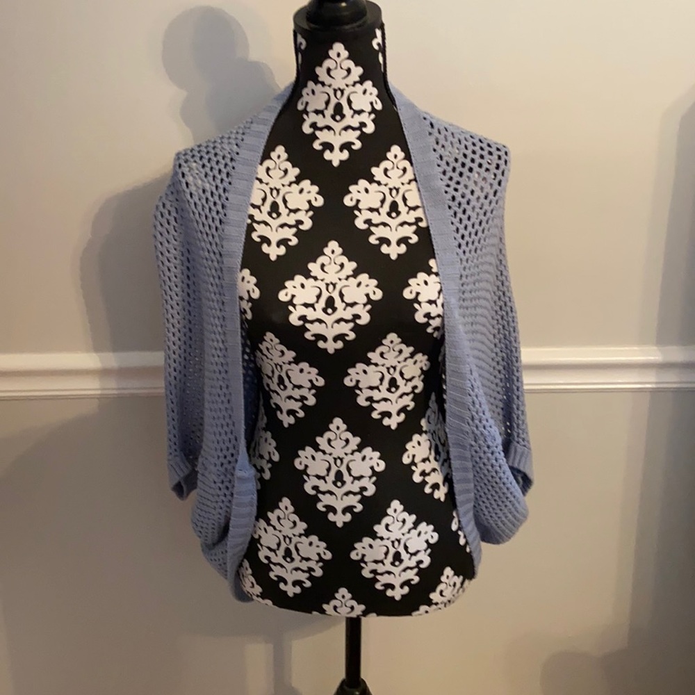 Crochet shirt sleeve sweater